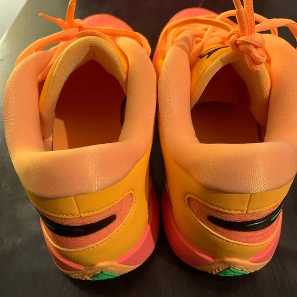 Giannas FREAK Orange. Brand new, never worn! - Picture 6 of 9